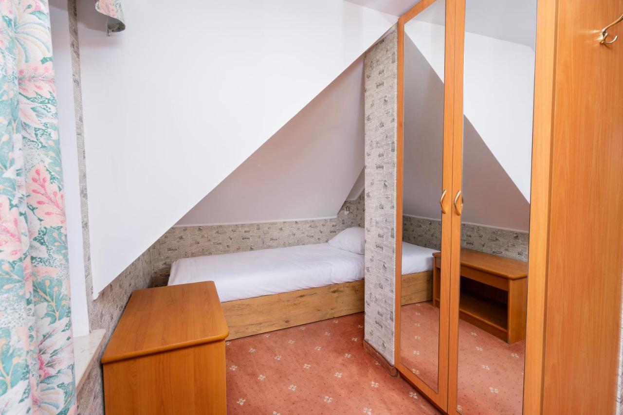 Hotel Victory Home Varsovia Exterior foto