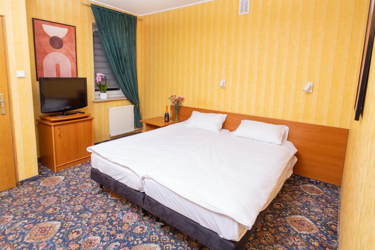 Hotel Victory Home Varsovia Exterior foto